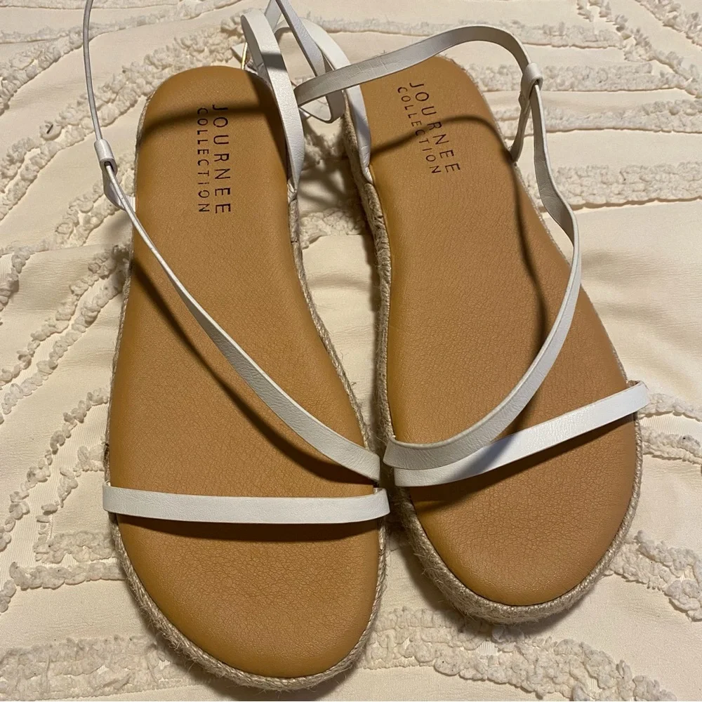 Women’s Strappy Ankle-Wrap Sandals in Cream - Picture 7 of 11